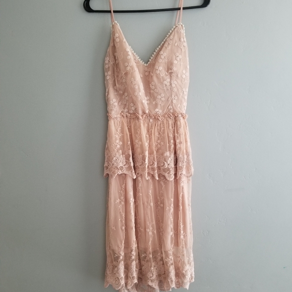 Lace Dress - Picture 2 of 4